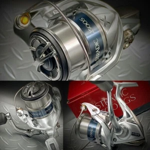 SHIMANO【15 STRADIC 2500HGS】6.0:1 Gear Ratio Used Spinning Reel "M"cond. W/Box - Picture 1 of 14
