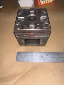 System 3R Manual Macro Chuck 3R-610.21 Square with Base - Picture 1 of 6