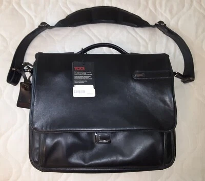 Tumi черный кожаный тонкий расширяемый компьютер клапан бриф (портфель) - Изображение 1 из 4