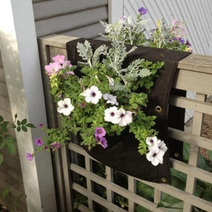 2 Pocket Eco-Friendly Urban Saddlebag Planter - Picture 1 of 6