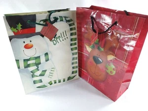 2er-Pack Medium Weihnachtsgeschenktüten 13 Zoll Rudolph & Frosty The Snowman Neu!!! 2 Taschen - Bild 1 von 11