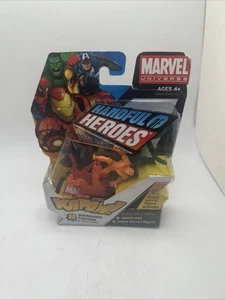 Hasbro Marvel Universe Handvoll Helden Kapow 8 Helden in jeder Packung - Bild 1 von 3