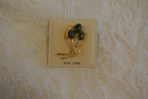 Lovely JADE Gold effect Brooch - Picture 1 of 1