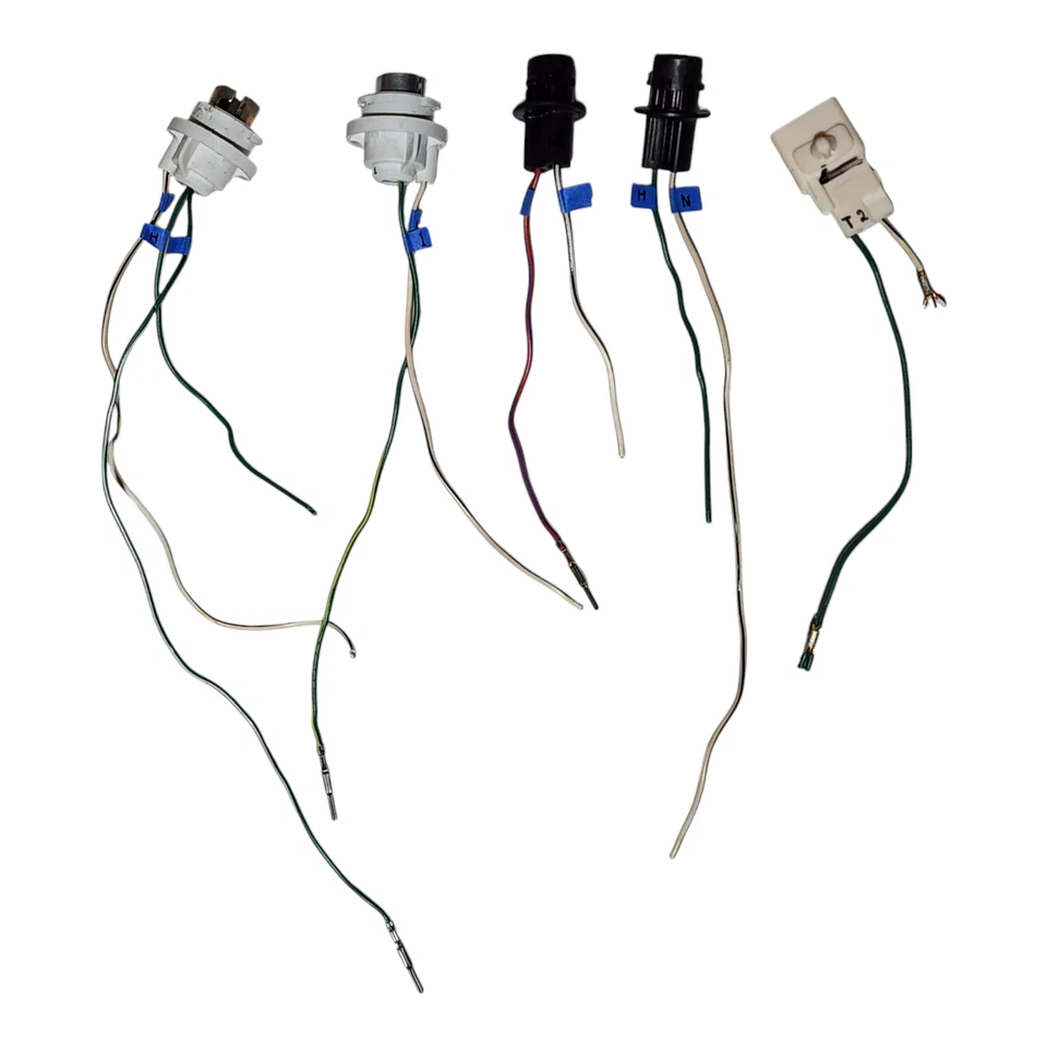 1999 Chevrolet Prizm Taillight Bulb Sockets OEM Parts - Image 1 of 1