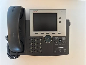 Cisco IP Phone 7945 - Picture 1 of 2