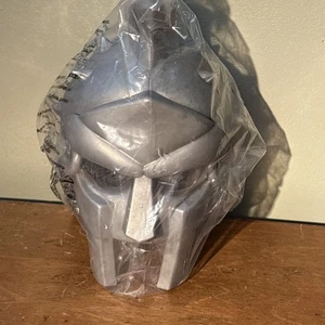 Gladiator 2 Movie Drink Cup Spartacus Helmet Head Topper ZINC Regal - Picture 1 of 4