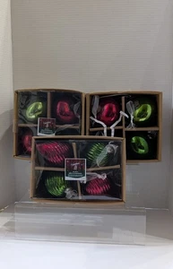 Comfort And Joy 3er Set rote und grüne Ornamente - Bild 1 von 6