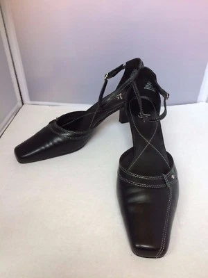 "LifeStride" Beautiful Quality Classic Black Leather Shoes, Sz 7.5, 2.5" H - Изображение 1 из 4