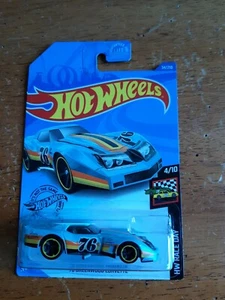 2017 Hot Wheels #76, '76 Greenwood 1976 Corvette /HW Race Day 4/10 BLUE WIDEBODY - Afbeelding 1 van 7
