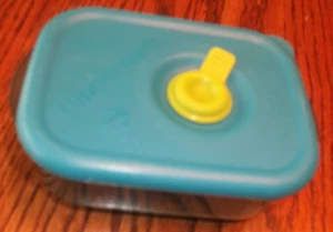 Tupperware 1 Cup Vent & Serve 3387A-6 Teal Storage Container with LId 7388A-7 - Picture 1 of 4