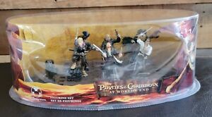 Disney Pirates of the Caribbean At World's End Figurine Set Exclusive Figure