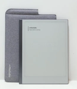 reMarkable 2 Paper Tablet 10.3" RM110 w/ Bundled Folio/Case - Afbeelding 1 van 17