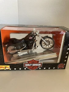 Maisto Maßstab 1:18 2000 FXSTB Nachtzug Harley Davidson Motorrad - Bild 1 von 7