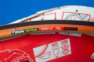 1x tubolare vittoria pro- team corsa cx ULTRA P.R. NOS NUOVO ARANCIONE NERO - Picture 1 of 10