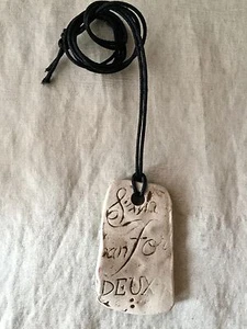 Vintage Unworn Donna Karan Ceramic " Words" Pendant - Picture 1 of 5