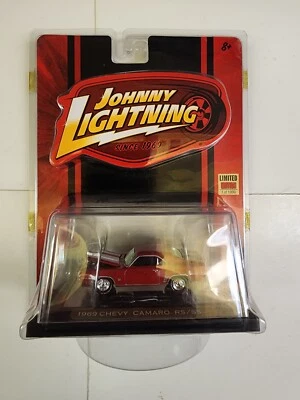 Johnny Lightning 1969 Chevy Camaro RS / SS #827 of #1000 Red Lightning Fest 2007 - Image 1 of 4