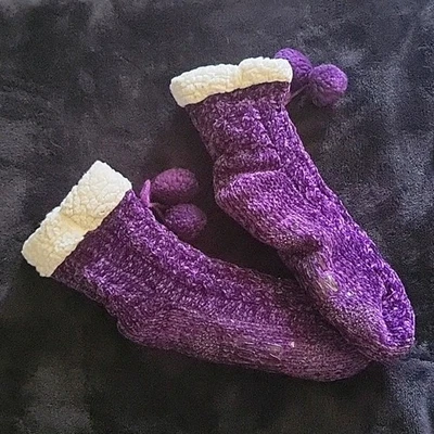 Botines calcetines MukLuk nuevos con etiquetas. L/XL ✨️ destellos morados ✨️ Foto 1 de 4