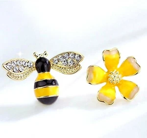 Bee And Flower Earrings Enamel CZ Stones Bumblebee Flower Studs Gold Plated Pair - Picture 1 of 22