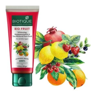 Paquete de cuidado facial para blanqueamiento y despigmentación de frutas orgánicas Biotique eliminación de bronceado 50 g - Imagen 1 de 4