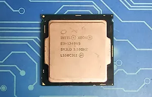 Intel Xeon E3-1240v5 3.5GHz Quad-Core SR2LD CPU Processor - Picture 1 of 2