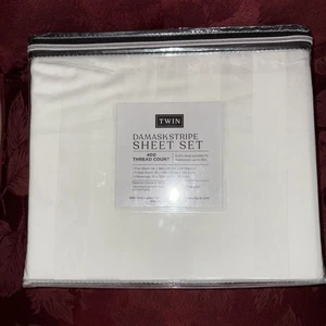 Darsee & David’s 100% Baumwolle Twin Bettwäsche Set weiß verfügbar bis 15.12. - Bild 1 von 3