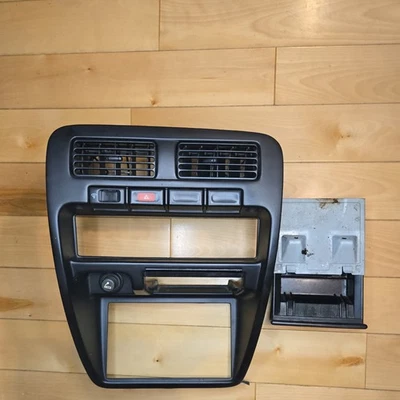  1993-1997 Nissan D21 Hardbody Pickup Pathfinder Rádio Moldura Painel Guarnição OEM - Imagem 1 de 4