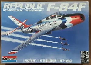 Monogram Kit modello aereo Republic F-84F Thunderbirds scala 1/48 # 5996 - Foto 1 di 1