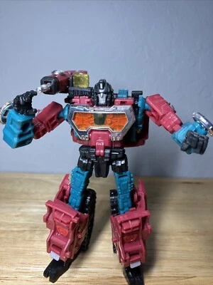 Transformers Perceptor Complete RTS Deluxe Reveal The Shield - Image 1 of 4