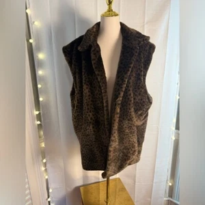 Leopard Print Faux Fur Vest - Picture 1 of 6