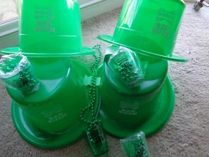 BUSMILLS PARTY HATS AND BEAD SHOT GLASSES (4) ST. PATTY'S PATRICK! IRISH WHISKEY - Picture 1 of 3