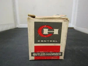 CUTLER HAMMER 10250T3025 SELECTOR SWITCH - Picture 1 of 8