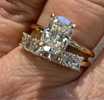 1.05 CTW 14k Solid Yellow Gold Lab Grown Diamond Wedding Band Half Eternity Sz 8 - Image 1 of 4