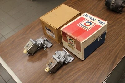 1963-1967 Corvette NOS Headlamp Motor Pair - RH 5045374 & LH 5045375 - Image 1 of 4