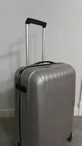 Samsonite Silver Suitcase - Spinner 4 wheels - Large 75cm - Lightweight RRP £525 - Picture 1 of 17