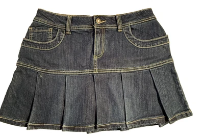 Arizona Pleated Denim Jean Skirt Girls w Shorts Size 14 1/2 Plus w flap pockets - Image 1 of 4