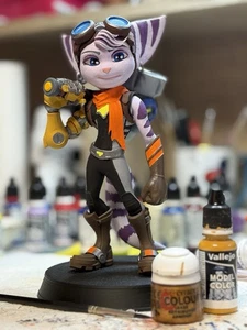 Figura (RIVET) Ratchet & Clank 20CM DE ALTURA .....PINTADA A MANO..... - Picture 1 of 9