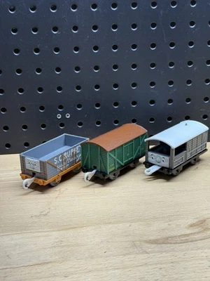 Thomas Friends Trackmaster 3D Face Toad Troublesome Truck XP Vent Van SC Ruffey Foto 1 de 4