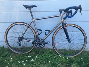 Seven Alta Road Bike 56cm Titanium Campagnolo Record 10 Speed - Picture 1 of 22