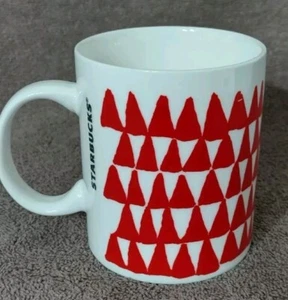 2016 Starbucks White with Red Triangle Christmas Trees 14.2 oz Coffee Mug - Picture 1 of 7
