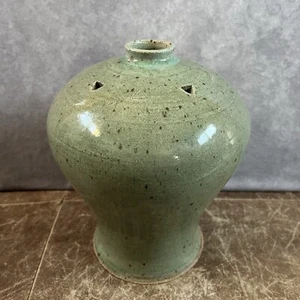 Vintage MCM Signed MCR Green Glazed Studio Art Pottery Vase Vessel ~ 6 x 9 Inch - Picture 1 of 8