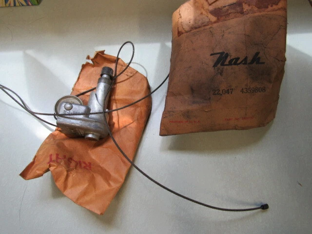 1951 NASHAMBASSADOR & STATESMAN ПОВОРОТНЫЙ ВАЛ СТЕКЛООЧИСТИТЕЛЯ ПРАВАЯ СТОРОНА НОВЫЙ ИЗ СТАРЫХ ЗАПАСОВ - Изображение 1 из 1