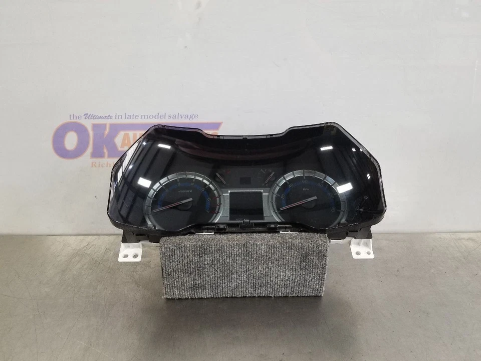 Toyota 4 Runner SR5 2017 17 4,0 L velocímetro cuadro de instrumentos 8380035S10 Foto 1 de 4