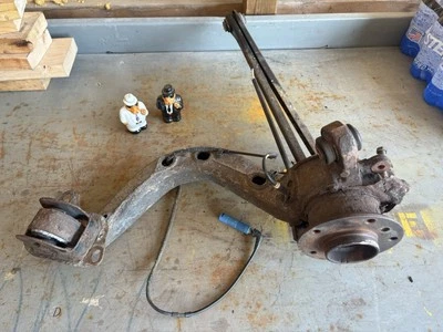 宝马 E46 后尾臂轮毂组件左原始设备制造商 01-06 330i 330ci 330xi 阅读!! — 第 1/4 张图片