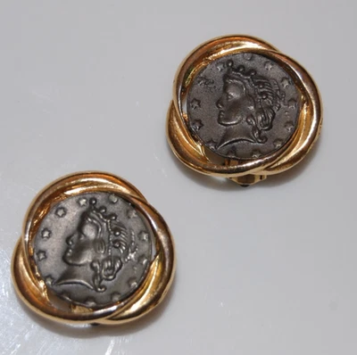 ЭЛЕГАНТНЫЙ ВИНТАЖНЫЙ 80-90-Х КРУГЛЫЙ МОНЕТА НА ЗОЛОТОЙ ВИЗАНТИЙСКИЙ СТИЛЬ ЗАЯВЛЕНИЕ ЗАЖИМ СЕРЬГИ - Изображение 1 из 4