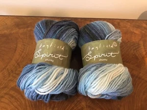 Sirdar Hayfield Spirit Chunky 2 X 100g 20% Wool Blue White (68) - Picture 1 of 1