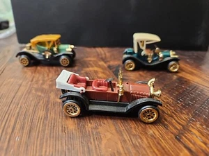 Readers Digest Lot of 3 Antique Miniature Cars LOOSE HF9085 HF9087 304 - Picture 1 of 10