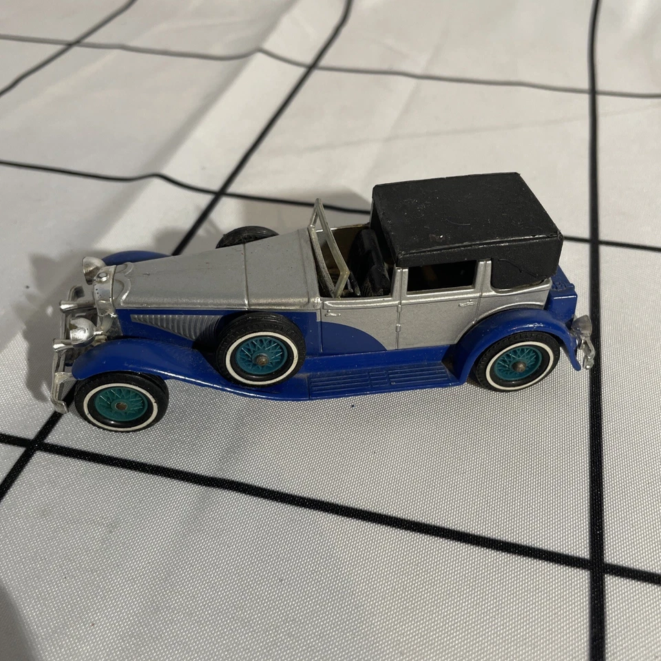 MATCHBOX MODELS OF YESTERYEAR Y4-4 1930 DUESENBERG MODEL J TOWN CAR ISSUE 28 - Image 1 of 4