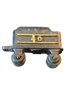 Hubley ghisa n. 40 Auto Carbone Parte Del Treno Giocattolo - Foto 1 di 6