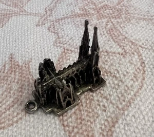 925 Sterling Silber Antik St. Patrick's Cathedral 3D Charm Anhänger D1 - Bild 1 von 12