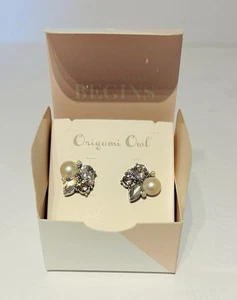 Origami Owl White Pearl Cluster w/ Blush Pink Crystal Stud Earrings - Picture 1 of 2